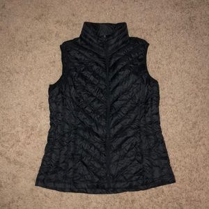 Packable puffy vest